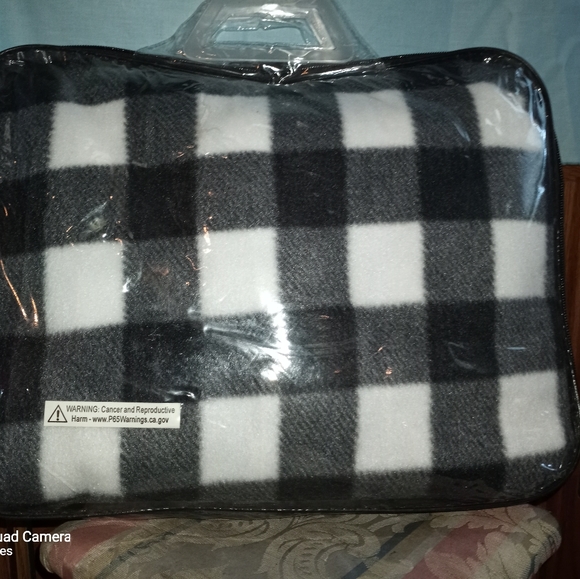 Heated blanket - Picture 2 of 3